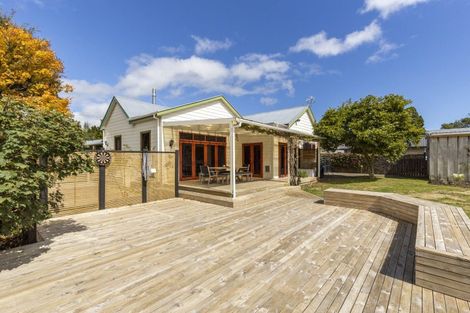 Photo of property in 8 Tawa Street, Inglewood, 4330