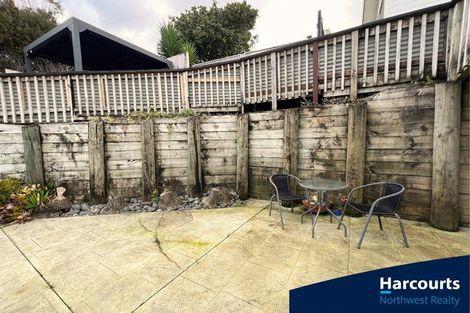 Photo of property in 151c Colwill Road, Massey, Auckland, 0614