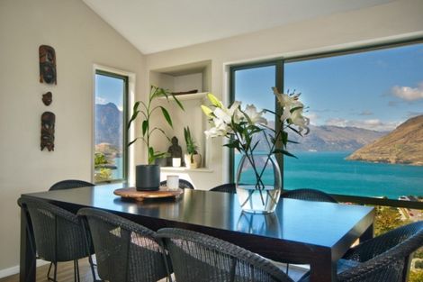 Photo of property in 10a Caples Place, Fernhill, Queenstown, 9300