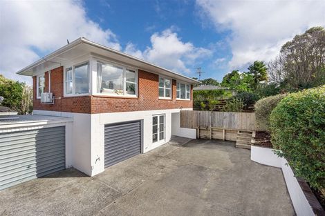 Photo of property in 3/5 Gordon Avenue, Forrest Hill, Auckland, 0620