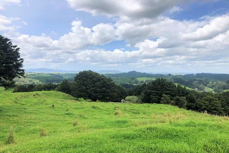 Photo of property in 504b Wairere Road, Maungaturoto, 0571