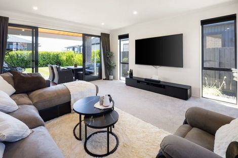 Photo of property in 8 Riverpoint Glade, Flagstaff, Hamilton, 3210