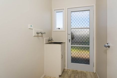 Photo of property in 3/4 Waterloo Road, Milford, Auckland, 0620