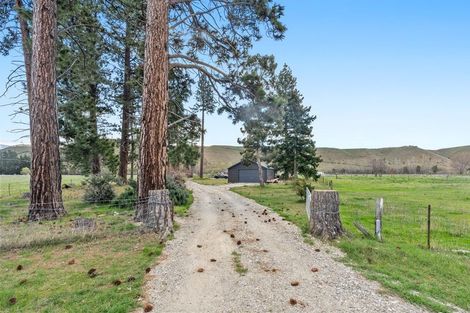 Photo of property in 541 Ardgour Road, Tarras, Cromwell, 9383