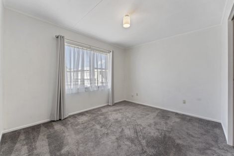 Photo of property in 8a Tasman Street, Levin, 5510