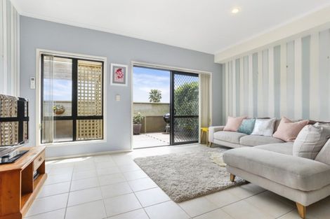 Photo of property in 20 Quarter Deck Lane, Gulf Harbour, Whangaparaoa, 0930