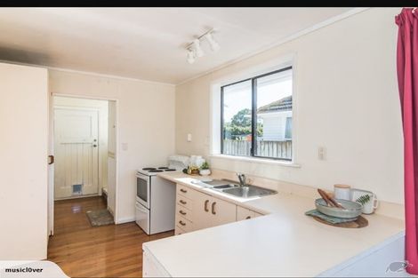 Photo of property in 11 Maire Street, Otaki, 5512