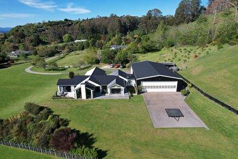 Photo of property in 28 Te Moenga Park, Acacia Bay, Taupo, 3330