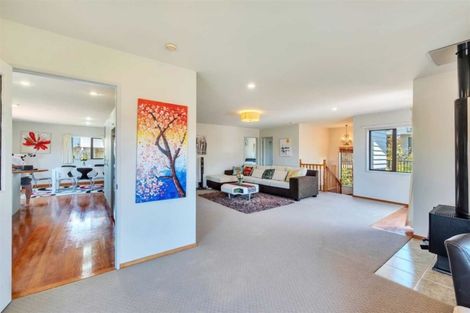Photo of property in 7 San Lorenzo Rise, Henderson, Auckland, 0612