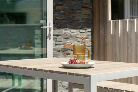 Photo of property in 2/54 Marine Parade, Mount Maunganui, 3116