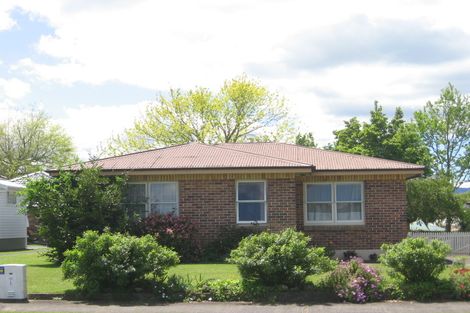 Photo of property in 27 Farmers Road, Matamata, 3400