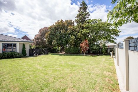 Photo of property in 1 Harris Place, Ngatea, 3503