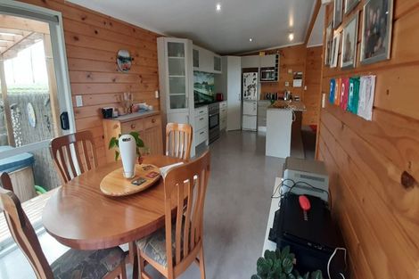 Photo of property in 220 Kerr Road, Parua Bay, Onerahi, 0192