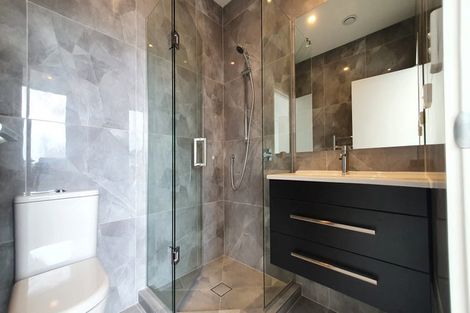 Photo of property in 1/2a Walsall Street, Avondale, Auckland, 1026