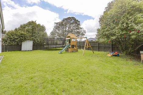 Photo of property in 17 Hamilton Drive, Waiuku, 2123