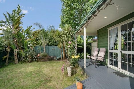 Photo of property in 11 Rifleman Rise, Unsworth Heights, Auckland, 0632