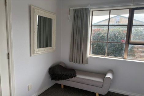Photo of property in 16 Richmond Avenue, Waikanae, 5036