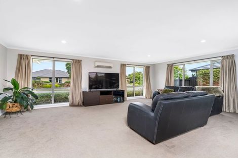 Photo of property in 16a Dunsford Close, Halswell, Christchurch, 8025