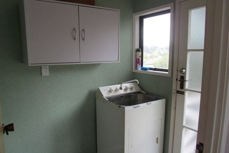 Photo of property in 2/76 Glenvar Road, Torbay, Auckland, 0630