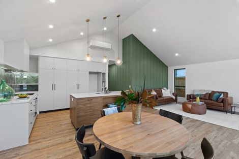 Photo of property in 5 Pekapeka Lane, Poike, Tauranga, 3112