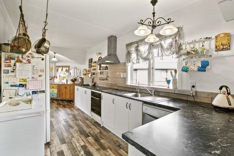 Photo of property in 92/1b South Road, Blagdon, New Plymouth, 4310