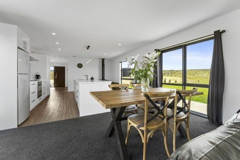 Photo of property in 77 Leaning Rock Road, Springvale, Alexandra, 9393