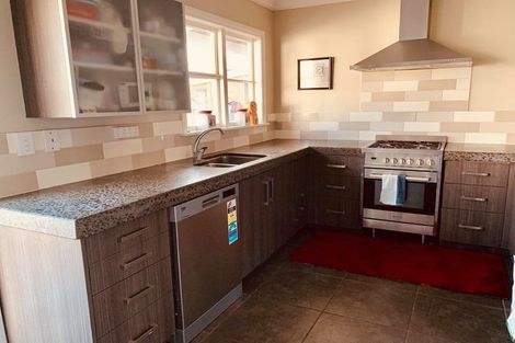 Photo of property in 82 Hedges Street, Sanson, 4817