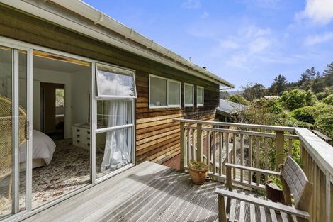 Photo of property in 84 Crowther Road, Wainuiomata, 5373