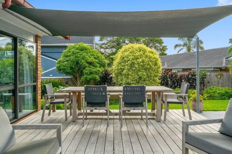 Photo of property in 8 Kuripaka Crescent, The Gardens, Auckland, 2105