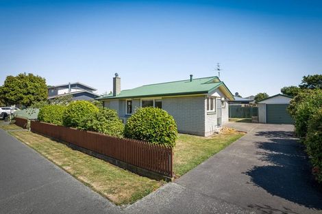 Photo of property in 6 Andrew Street, Rangiora, 7400