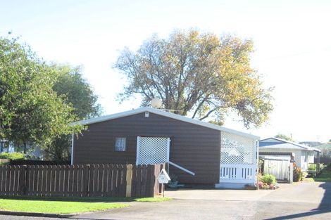 Photo of property in 21a Halsey Road, Manurewa, Auckland, 2102