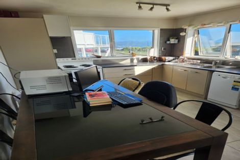 Photo of property in 25 Mulberry Street, Maungaraki, Lower Hutt, 5010