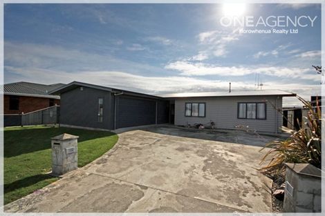 Photo of property in 37 Andrews Street, Foxton Beach, Foxton, 4815