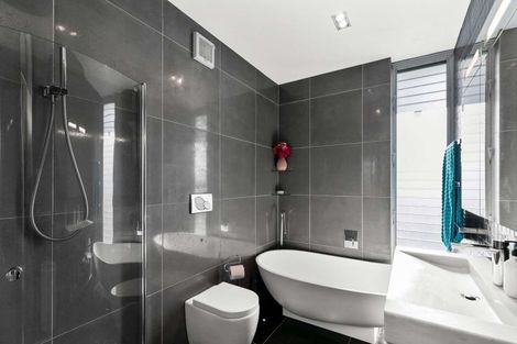 Photo of property in 5/22 The Crescent, Roseneath, Wellington, 6011