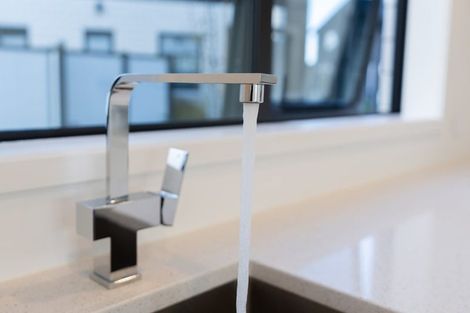 Photo of property in 4/183 Cambridge Terrace, Fairfield, Lower Hutt, 5011