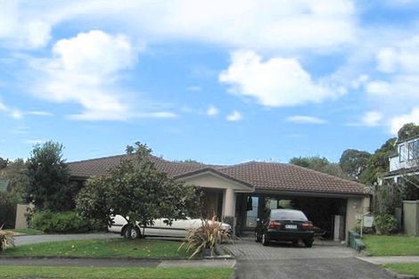 Photo of property in 3 Kingussie Place, Highland Park, Auckland, 2010