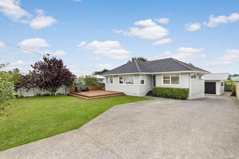 Photo of property in 41 Farquhar Road, Glendene, Auckland, 0602