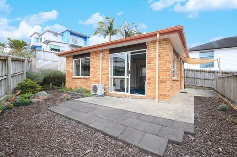 Photo of property in 26 Lismore Way, Oteha, Auckland, 0632