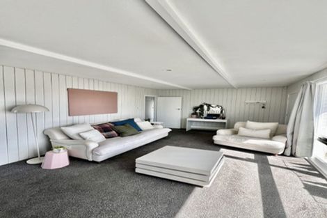 Photo of property in 37 Kathleen Crescent, Hornby, Christchurch, 8042