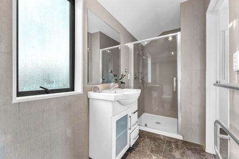 Photo of property in 12 Ranfurly Road, Papatoetoe, Auckland, 2104