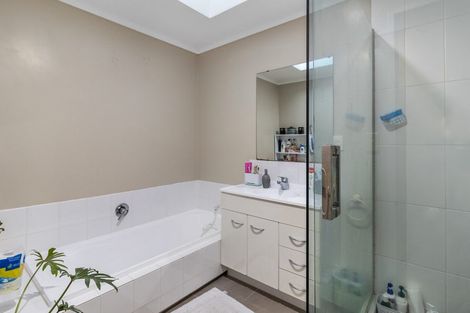 Photo of property in 58 Garton Drive, Massey, Auckland, 0614