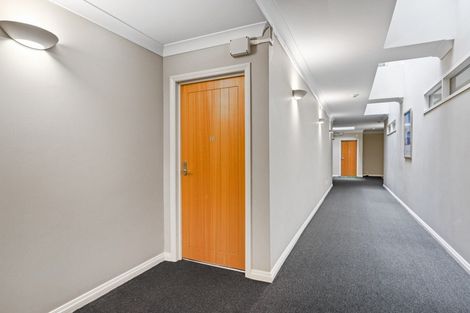 Photo of property in 1f/11 London Street, Hamilton Central, Hamilton, 3204