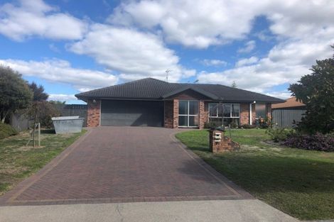 Photo of property in 31 Caspian Place, Papamoa Beach, Papamoa, 3118