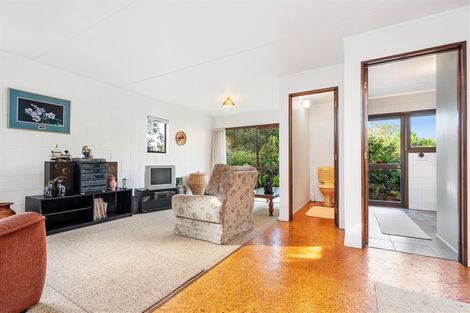 Photo of property in 213 Fairway Drive, Te Kamo, Whangarei, 0112