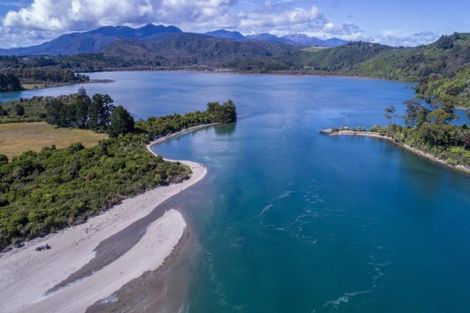 Photo of property in 30 Nelson Street, Milnthorpe, Collingwood, 7182