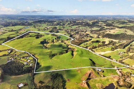 Photo of property in 55 Coster Road, Muriwai, 0881
