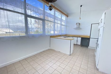 Photo of property in 1/40c West Coast Road, Glen Eden, Auckland, 0602