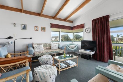 Photo of property in 6 Glen Isla Place, Waihi Beach, 3611