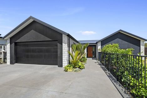 Photo of property in 23 Nadine Stanton Drive, Bell Block, New Plymouth, 4312