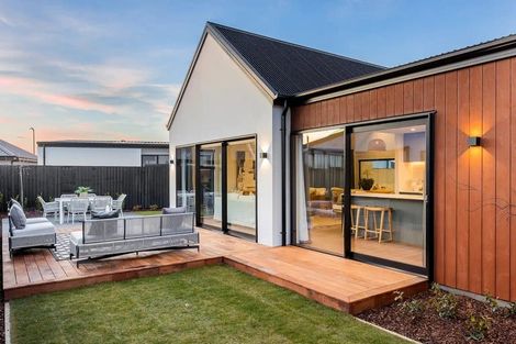 Photo of property in 4 Eyles Street, Marshland, Christchurch, 8083